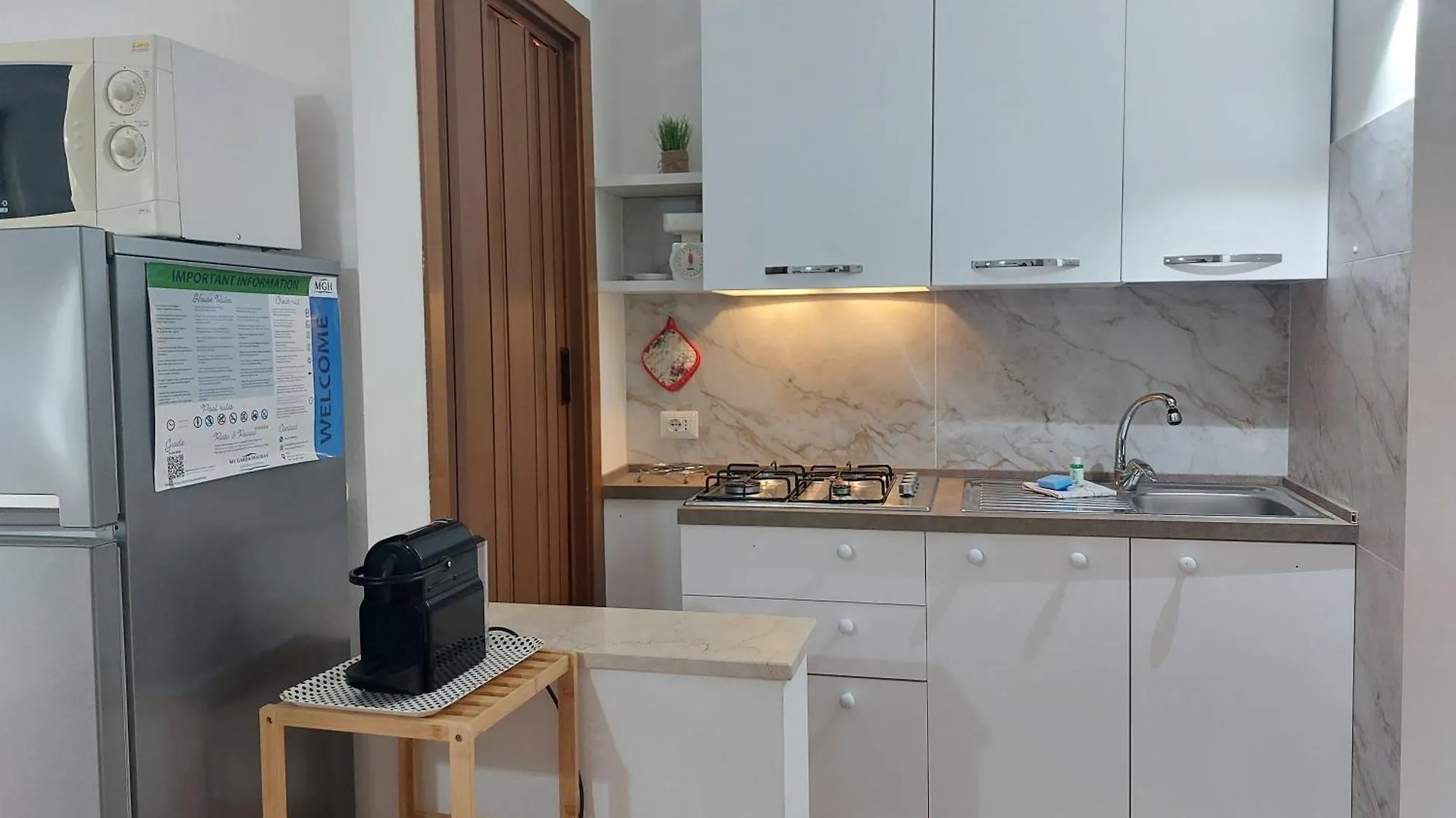 Bell'Italia Holiday Apartment Peschiera ペスキエーラ・デル・ガルダ