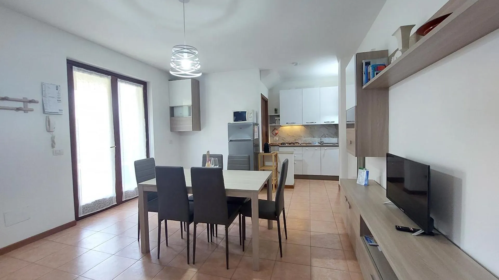 Bell'Italia Holiday Apartment Peschiera ペスキエーラ・デル・ガルダ