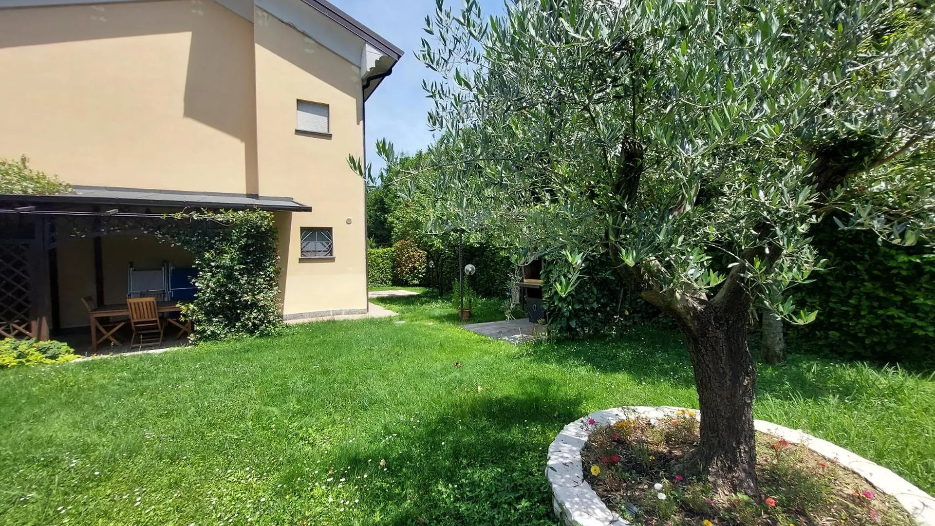 Bell'Italia Holiday Apartment Peschiera ペスキエーラ・デル・ガルダ